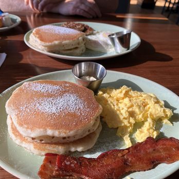 The Breakfast Place - Delicious pancakes, scrambled eggs and bacon! - Breakfast & Brunch Near Me - Brookfield, Wisconsin The Breakfast Place - Delicious pancakes, scrambled eggs and bacon! - Breakfast & Brunch Near Me - Brookfield, Wisconsin