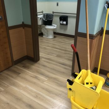 Complete Janitorial - Floor scrubbing - Carpet Cleaning Near Me Complete Janitorial - Floor scrubbing - Carpet Cleaning Near Me