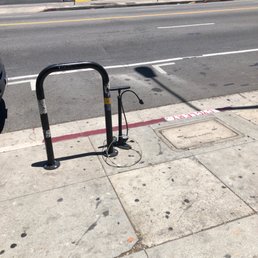 See: observe the available bicycle tire pump outside!! Hallelujah!! See: observe the available bicycle tire pump outside!! Hallelujah!!