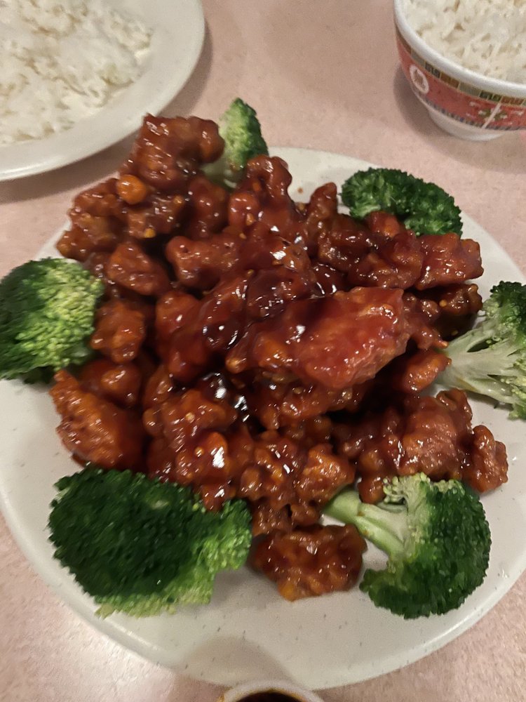 MOONSTAR 13 Photos & 19 Reviews 768 N Main, Oregon, Wisconsin