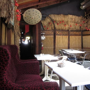 Squirly's - Non-smoking section - Lounges Near Me - Toronto, Ontario