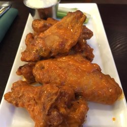 The Pub - Buffalo wings