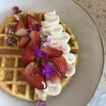 Two Hands - Lemon poppyseed waffle w/ bergamot syrup - Cocktail Bars Near Me - Austin, Texas Two Hands - Lemon poppyseed waffle w/ bergamot syrup - Cocktail Bars Near Me - Austin, Texas