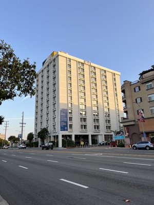 Custom Hotel by null