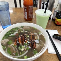 Crystal Pho - Pho Tai bo vien