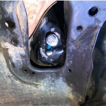 Jiffy Lube - They either caused this damage or worked around it and never mentioned it... - Oil Change Stations Near Me - Gallup, New Mexico