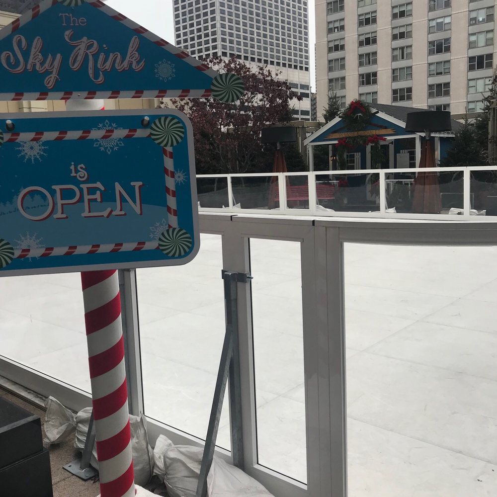 The Peninsula Chicago - Roof top skating rink - Hotels Near Me - Chicago, Illinois The Peninsula Chicago - Roof top skating rink - Hotels Near Me - Chicago, Illinois