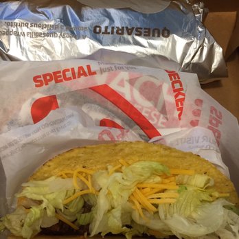 Taco Bell - $5 steak quesarito box - Fast Food Near Me - Bronx, New York