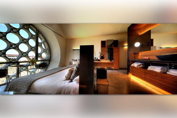 Cava & Hotel Mastinell by null