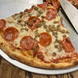 Pizza Cafe - Hamburger and Pepperoni pizza