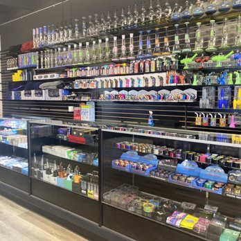 ROYAL GIFT & SMOKE SHOP - Updated May 2026 - 70 Photos - 836 5th Ave, Redwood  City, California - Vape Shops - Yelp