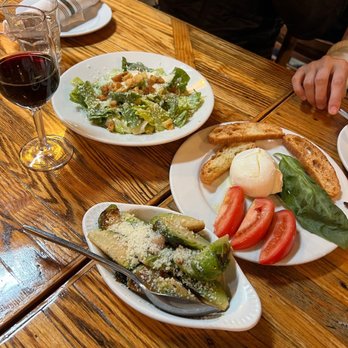 il vecchio - Cesar Caesar Salad, Burrata Appetizer, Brussel Sprouts - Italian Near Me - Pacific Grove, California il vecchio - Cesar Caesar Salad, Burrata Appetizer, Brussel Sprouts - Italian Near Me - Pacific Grove, California