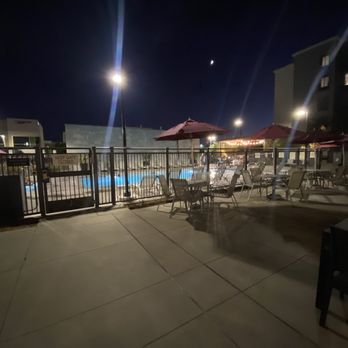 Hampton Inn Long Beach Airport - The Pool Area - Hotels Near Me - Long Beach, California Hampton Inn Long Beach Airport - The Pool Area - Hotels Near Me - Long Beach, California
