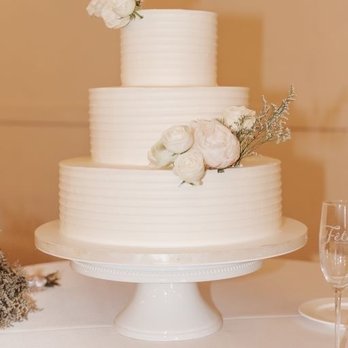 Peonies & Petals - Cake flowers - Floral Designers Near Me Peonies & Petals - Cake flowers - Floral Designers Near Me