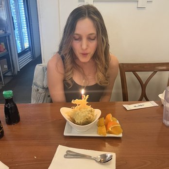 Sushi King - Birthday dessert - Sushi Bars Near Me - Santa Monica, California