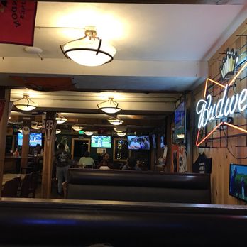 Cutty's Bar & Grill - Bars Near Me - Jackson, Wyoming Cutty's Bar & Grill - Bars Near Me - Jackson, Wyoming