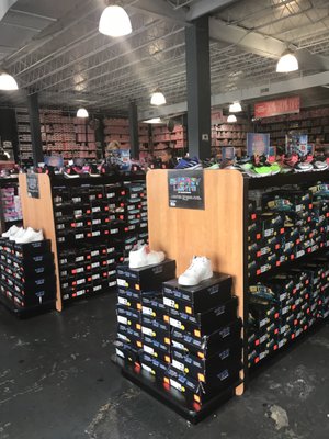 skechers gulf freeway