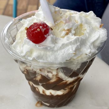 Sewickley Confectionery - Hot fudge sundae - Ice Cream & Frozen Yogurt Near Me - Sewickley, Pennsylvania Sewickley Confectionery - Hot fudge sundae - Ice Cream & Frozen Yogurt Near Me - Sewickley, Pennsylvania