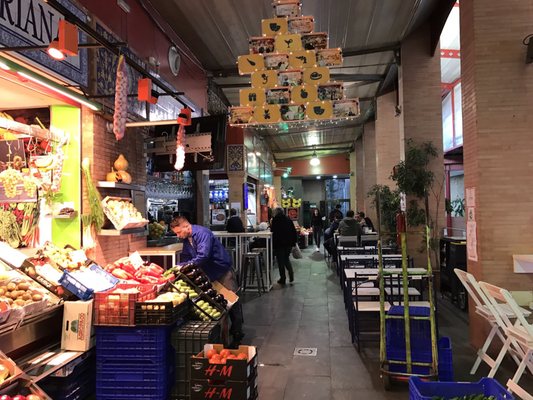 Mercado de Triana by null