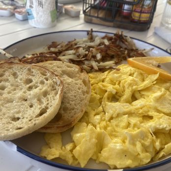 Golden Egg Cafe - Breakfast & Brunch Near Me - Ventura, California