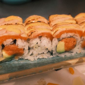 Kusshi - seared salmon roll - Sushi Bars Near Me - North Bethesda, Maryland Kusshi - seared salmon roll - Sushi Bars Near Me - North Bethesda, Maryland