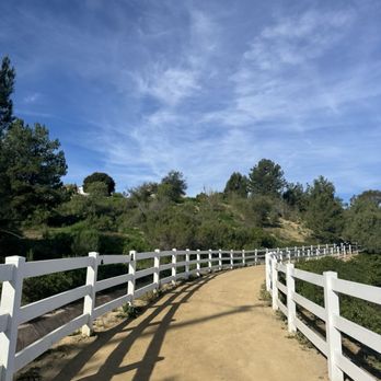Eucalyptus Trail Loop - fence - Hiking Near Me - Chino Hills, California Eucalyptus Trail Loop - fence - Hiking Near Me - Chino Hills, California