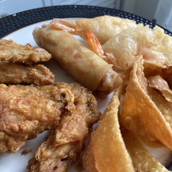 Lee's Kitchen - Lee's Combo Appetizers about $10 - Chinese Near Me - Silver Spring, Maryland