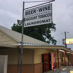 Oliver's Place - Signage from front.