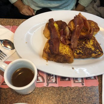 Oconee East Diner - Diners Near Me - Islip, New York