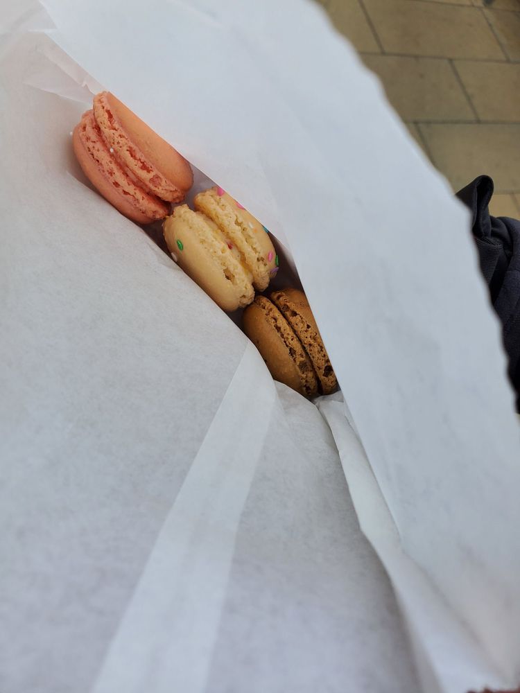 LE MACARON FRENCH PASTRIES Updated September 2024 28 Photos & 14