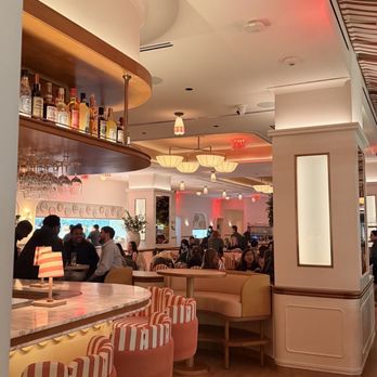 Giulietta - inside - Italian Near Me - New York, New York