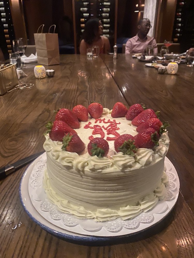 A&J BAKERY Updated May 2024 36 Photos & 63 Reviews 3515 Oak Lawn