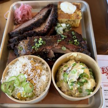 La Traila Barbecue  - Brisket, ribs, Mac and cheese, potato salad and corn bread - Barbeque Near Me - Miami, Florida