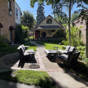 Rochester Hotel & Bar - Beautiful courtyard. - Hotels Near Me - Durango, Colorado Rochester Hotel & Bar - Beautiful courtyard. - Hotels Near Me - Durango, Colorado