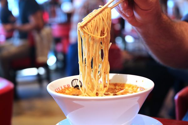 Killer Noodle Tsujita by null