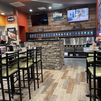 Round Table Pizza - Pizza Near Me - Hanford, California