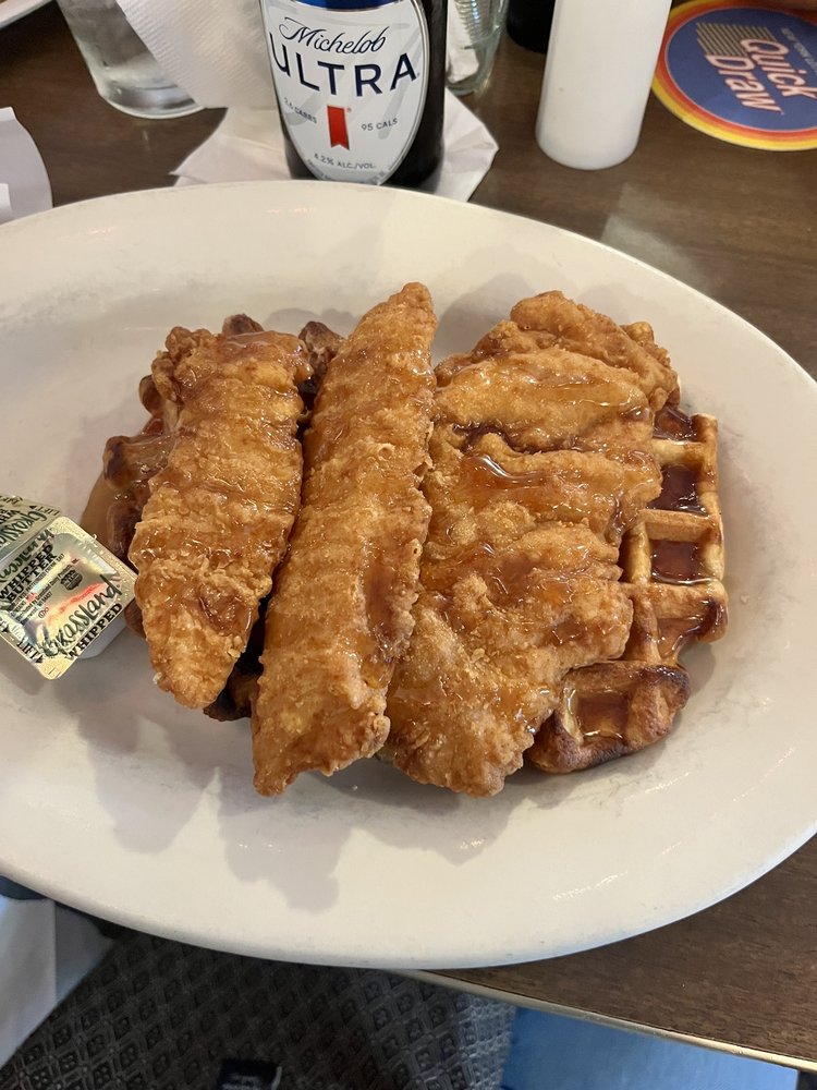 FANATICS PUB AND PIZZA 24 Photos & 24 Reviews 7281 W Main St, Lima