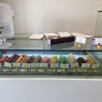 Ludivine Paris - Macaron case - Patisserie/Cake Shop Near Me - Los Angeles, California
