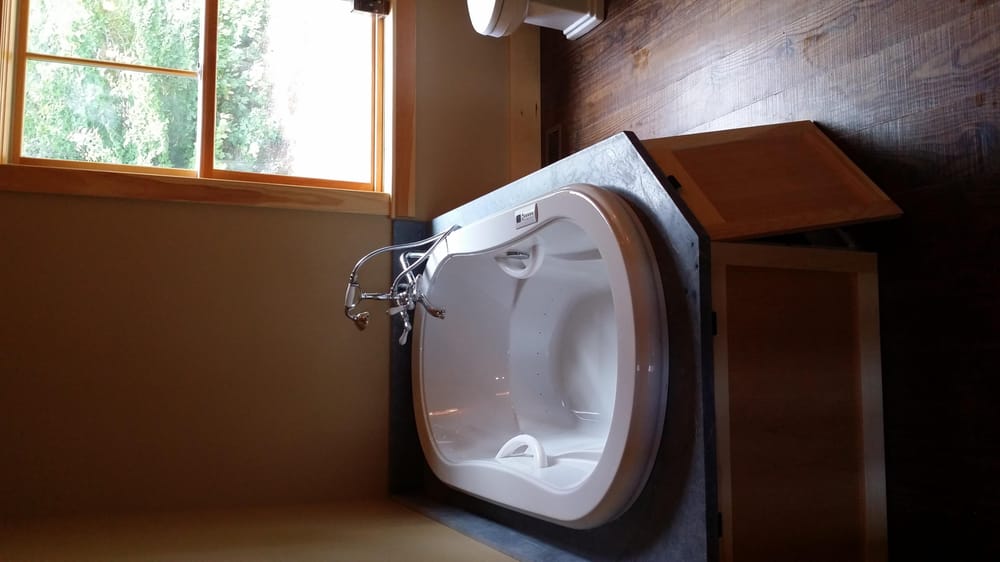 Slide of Lucky's Plumbing and Heating