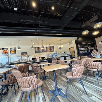 Roggenart - Interior - Bakeries Near Me - Chicago, Illinois