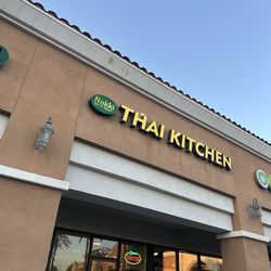 Nokki Thai Kitchen - Outside plaza