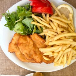 Restaurante Alcobaça - PANADOS DE FRANGO = CHICKEN CRUMBED WITH BREAD