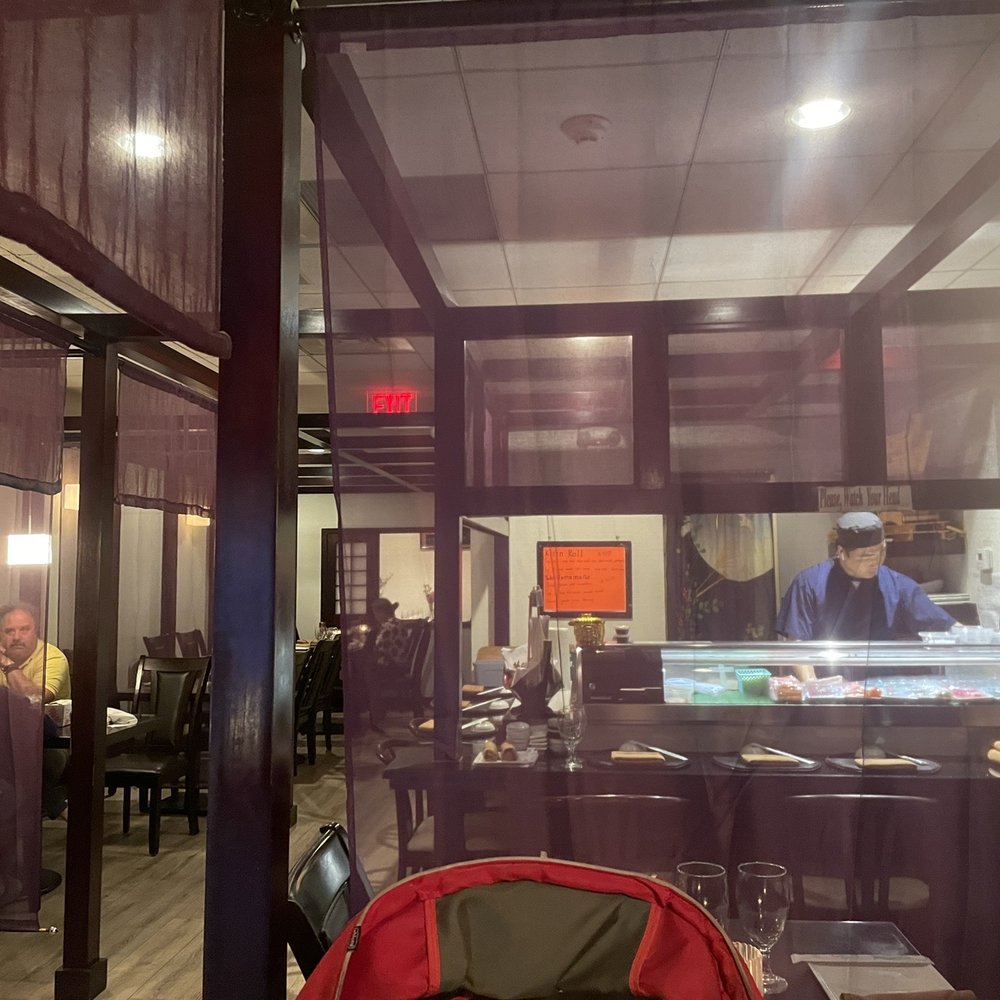 Peking Media - Sushi bar and back of main dining area - Chinese Near Me - Media, Pennsylvania Peking Media - Sushi bar and back of main dining area - Chinese Near Me - Media, Pennsylvania