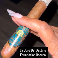 The Burnt Leaf Lounge - Burnt Leaf Lounge Exclusive La Obra Del Destino