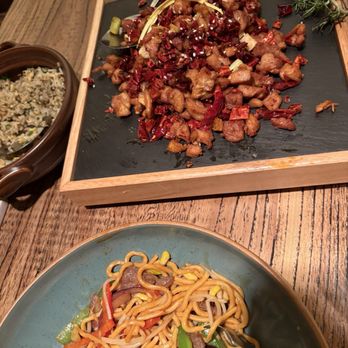 Mountain House - La-Zi Chicken Szechuan Syle Fried Noodles Fried Rice - Chinese Near Me - New York, New York Mountain House - La-Zi Chicken Szechuan Syle Fried Noodles Fried Rice - Chinese Near Me - New York, New York