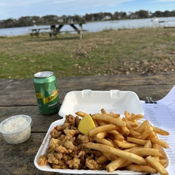 The Net Result - Seafood Near Me - Vineyard Haven, Massachusetts