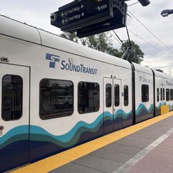 Link Light Rail - Rainier Beach Station