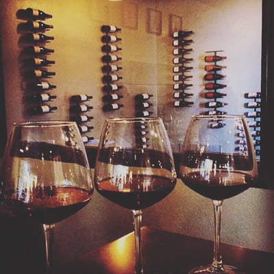 Sip Wine & Beer by null