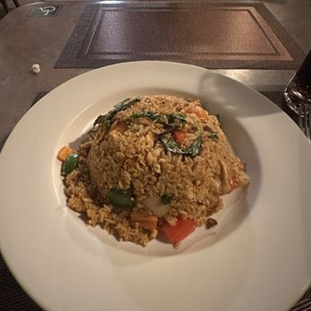 La Basil Thai Cuisine - Thai Near Me - Ramona, California