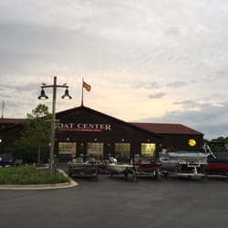 Bass Pro Shops - Big Store!
